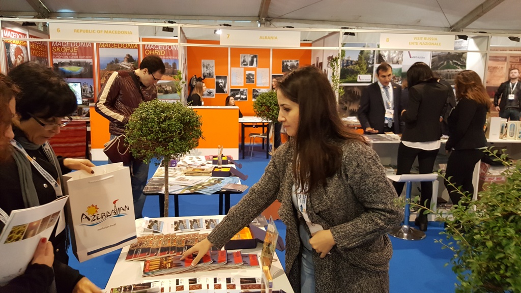 “Avey” DTMQ-u Arxeoloji sərgidə iştirak edib