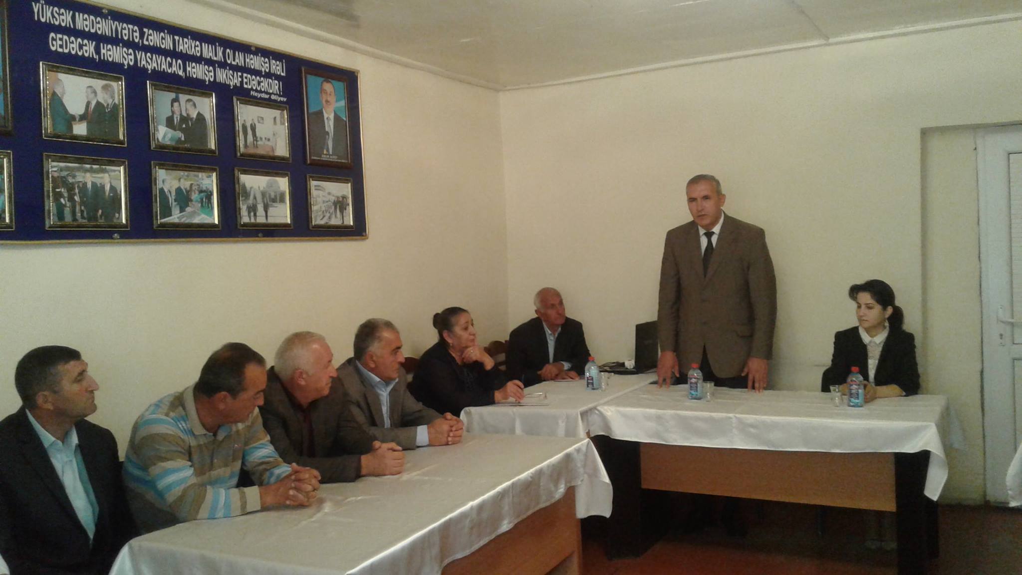 Oktyabr ayının 11-də Qazax rayon təşkilatı şurasının üzvü Polad Ağakişiyevin iştirakı ilə Avey DTM qoruğunun idarə binasında iclas keçirildi.