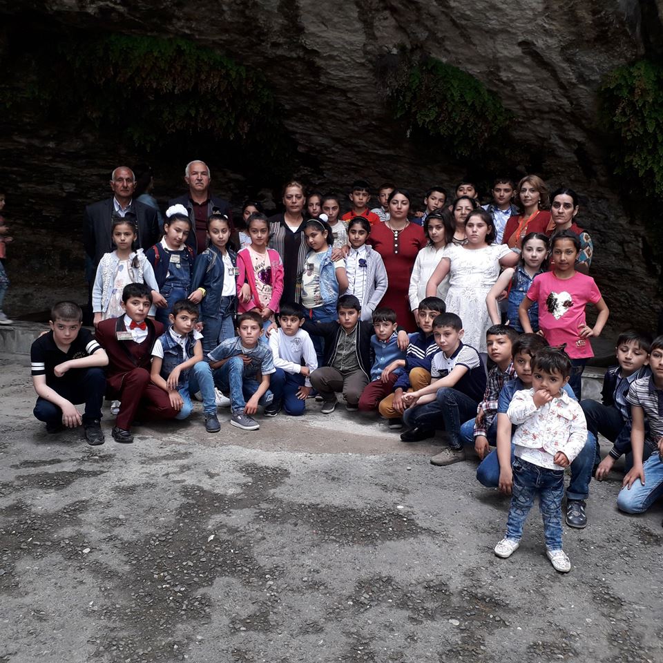 Şəmkir şəhər Pravda adına tam orta məktəbin şagirdlərinin qoruq ərazisinə ekskursiyası