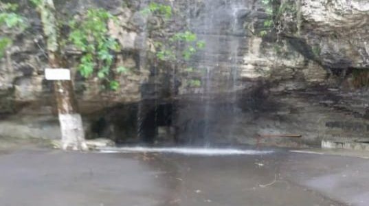 “Damcılı” filialında yerləşən Avey dağından axan şəlalədən çox gözəl mənzərələr “Damcılı” filialında yerləşən Avey dağından axan şəlalədən çox gözəl mənzərələr