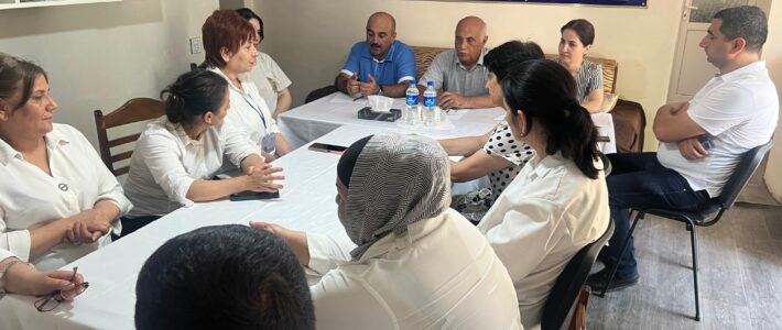 Tarix və Etnologiya İnstitutunun böyük elmi işçisi, tarix üzrə fəlsəfə doktoru, dosent İsmayıl Umudlu və tarix üzrə fəlsəfə doktoru, dosent Bəhmən Faziloğlunun iştirakı ilə dəyirmi masa təşkil edilmişdir Tarix və Etnologiya İnstitutunun böyük elmi işçisi, tarix üzrə fəlsəfə doktoru, dosent İsmayıl Umudlu və tarix üzrə fəlsəfə doktoru, dosent Bəhmən Faziloğlunun iştirakı ilə dəyirmi masa təşkil edilmişdir