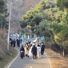 “Dalğalan zirvələrdə uca bayrağım” – Damcılıda Konstitusiya və Suverenlik ilinə həsr olunan maarifləndirici yürüş