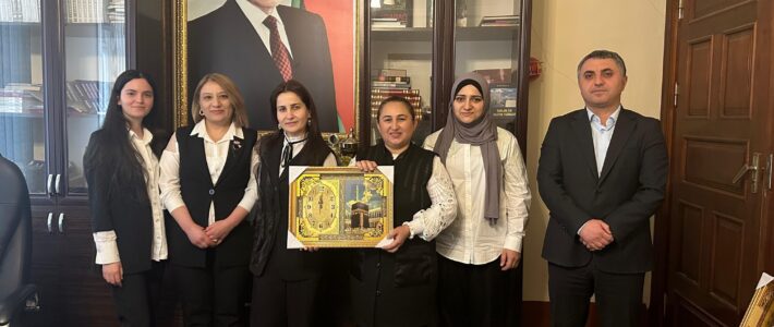 2025-ci ilin Azərbaycanda “Konstitusiya və Suverenlik İli” ilə əlaqədar 15 dekabr 2025-ci il tarixində Qazax Rayon İcra Hakimiyyəti, Qazax-Tovuz Regional Təhsil İdarəsinin Qazax Təhsil Sektoru və “Avey” Dövlət Tarix-Mədəniyyət qoruğunun birgə təşkilatçılığı ilə rayonun ümumtəhsil müəssisələrinin müəllimləri arasında intellektual bilik yarışının qalibləri mükafatlandırılmışdır