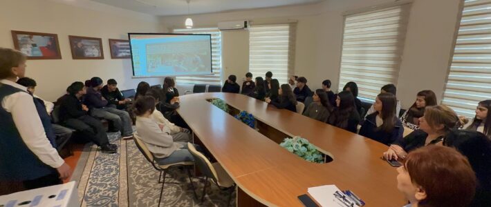 “Avey” Dövlət Tarix-Mədəniyyət qoruğunun əməkdaşları qoruğun fəaliyyətinin 37 illik yubileyi münasibətilə Qazax Dövlət Sosial-İqtisadi Kollecinin tələbələri ilə görüş keçiriblər “Avey” Dövlət Tarix-Mədəniyyət qoruğunun əməkdaşları qoruğun fəaliyyətinin 37 illik yubileyi münasibətilə Qazax Dövlət Sosial-İqtisadi Kollecinin tələbələri ilə görüş keçiriblər