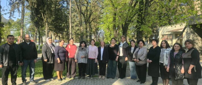 “Avey” Dövlət Tarix-Mədəniyyət qoruğunun inzibati binasında AMEA Arxeologiya və Antropologiya İnstitutunun Etnoarxeologiya şöbəsinin aparıcı elmi işçisi, tarix üzrə fəlsəfə doktoru Ülviyyə Hacıyevanın iştirakı ilə “18 Aprel – Tarixi irsin qorunmasında birgə müzakirə” adlı dəyirmi masa təşkil olunmuşdur